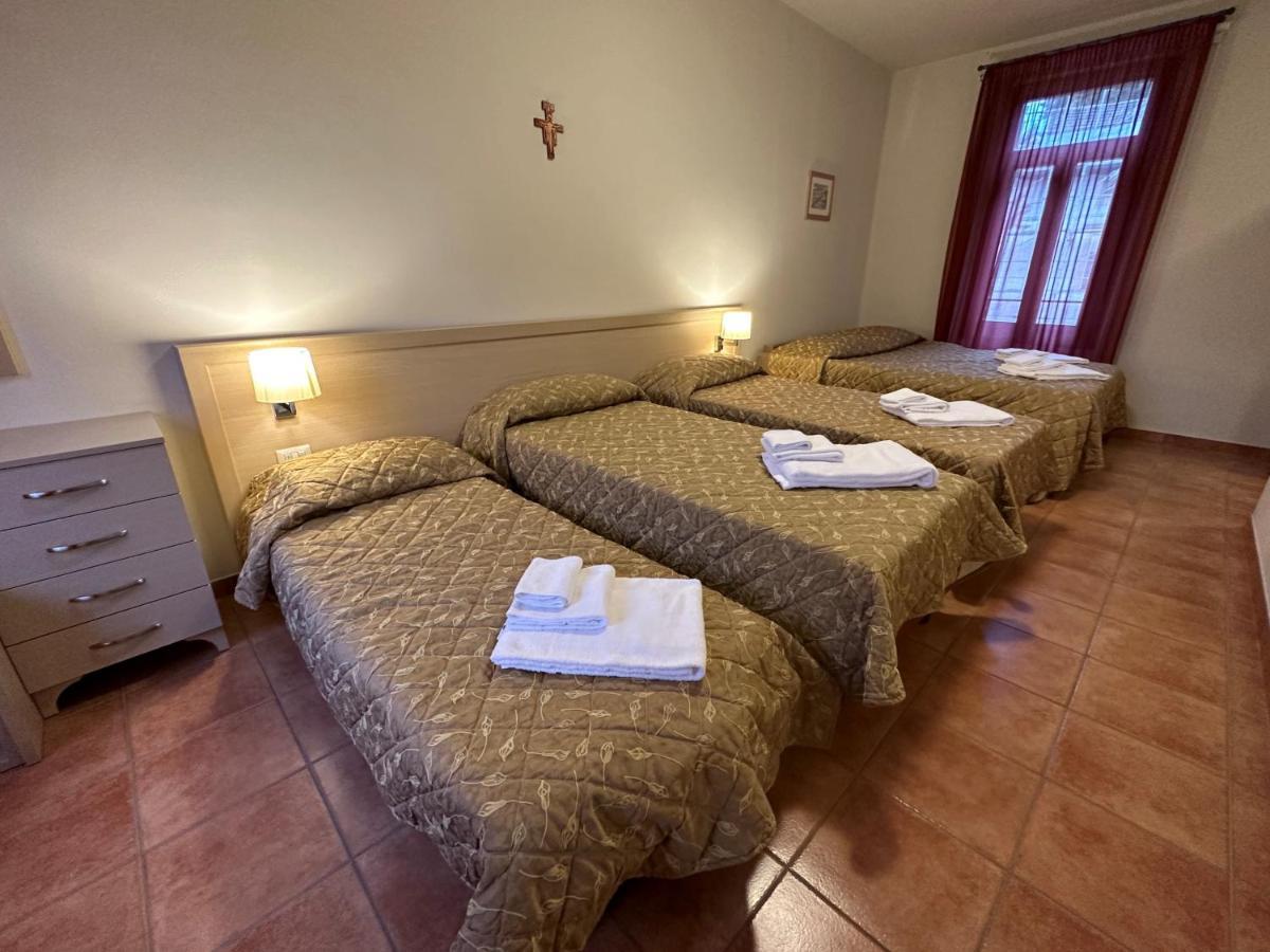 Domus San Bernardino Bed & Breakfast Verona Eksteriør bilde