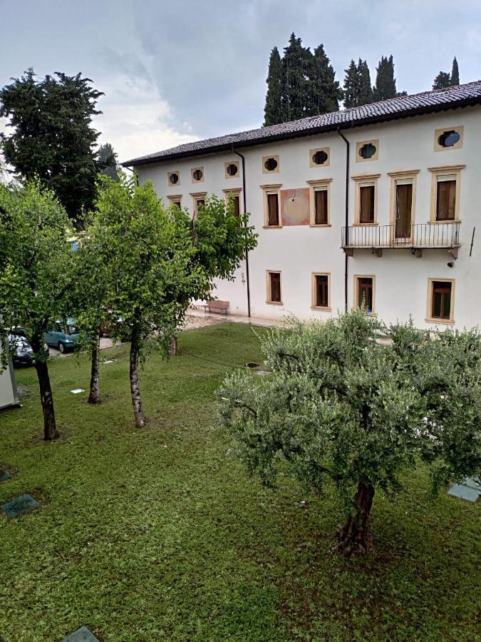 Domus San Bernardino Bed & Breakfast Verona Eksteriør bilde